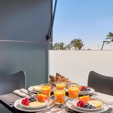 Marina Playa Apartment